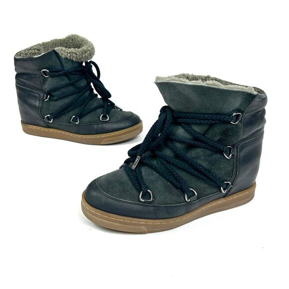 Isabel Marant Black Hidden Wedge Nowles
Shearling Lined Boots - Picture 1 of 11